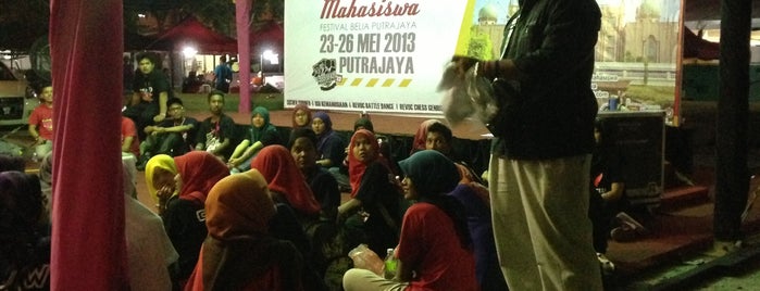 Festival Belia Putrajaya 2013 (Putrajaya Youth Festival 2013) is one of Jalan2 jeuuuww.