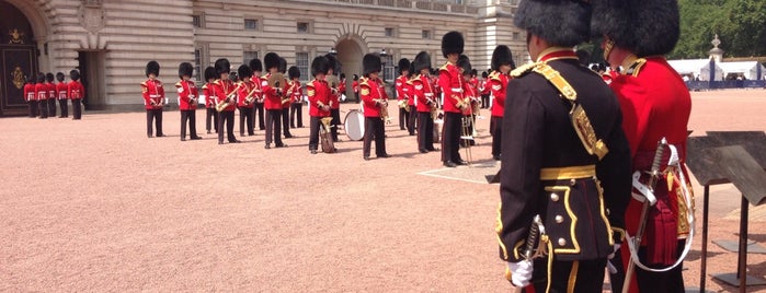 Changing of the Guard is one of London Places.