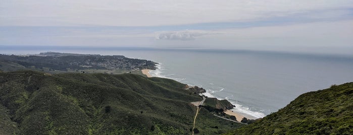 Gray Whale Cove Trail is one of Stefan : понравившиеся места.