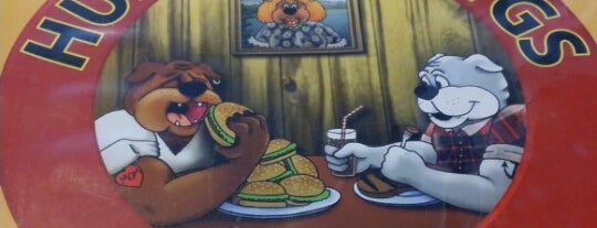 Hungry Dawgs Diner is one of Nick'in Beğendiği Mekanlar.