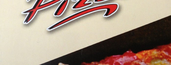 Roccos Pizza is one of สถานที่ที่ Plwm ถูกใจ.