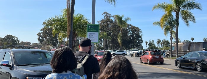 San Diego Zoo Parking Lot is one of San Diego Zoo.