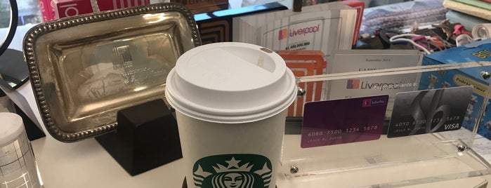 Starbucks is one of Yolis'in Beğendiği Mekanlar.