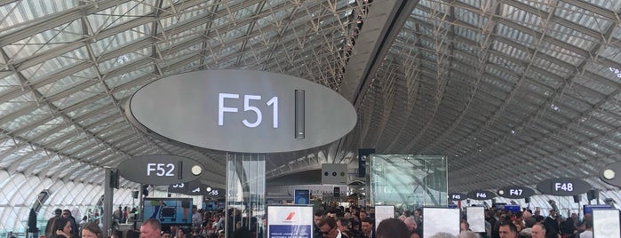 Gate F51 is one of Lieux qui ont plu à Katerina.