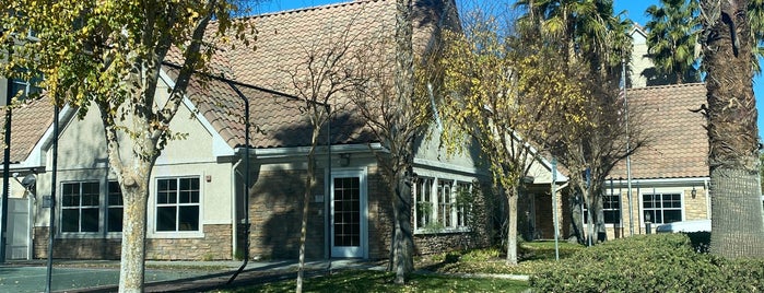Residence Inn by Marriott San Bernardino is one of Tempat yang Disukai Robert.