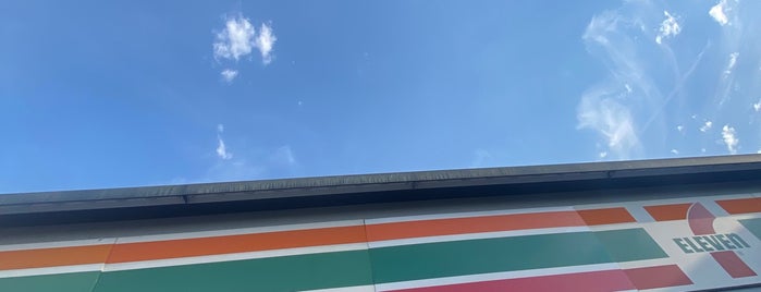 7-Eleven is one of LA.
