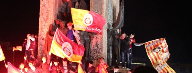 Taksim-Platz is one of Best spots for Galatasaray fans.