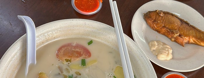 Norway Salmon Fish Head Noodle is one of Guide to Kepong Spots.