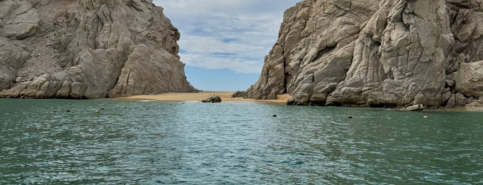 Playa del Amor is one of Cabo.