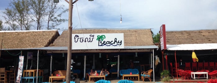 Beachy is one of สถานที่ที่ 🌞 Steve ถูกใจ.