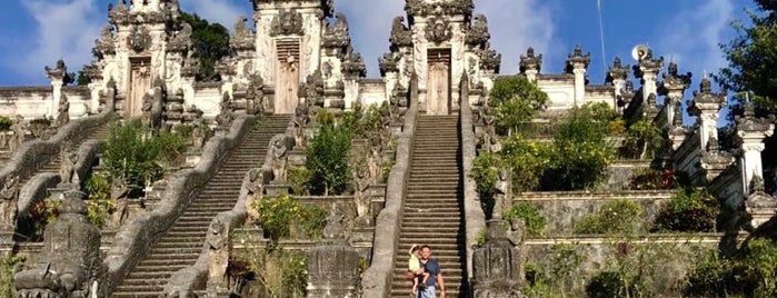 Pura Luhur Lempuyang is one of Bali.