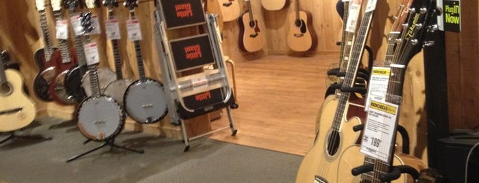 Guitar Center is one of Ryanさんのお気に入りスポット.