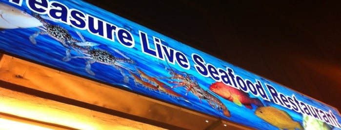 Ocean Treasure Live Seafood Restaurant is one of Friendly Place @Semporna.