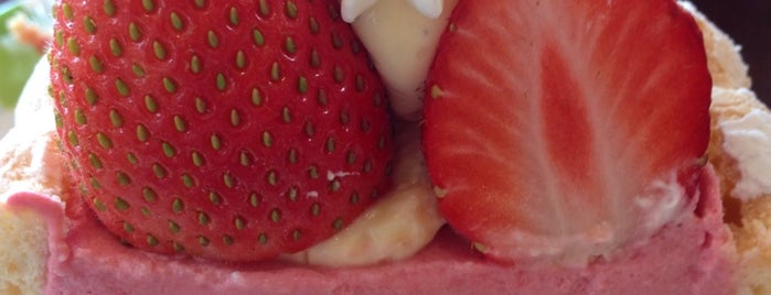 Strawberry Short Cake is one of fuji: сохраненные места.