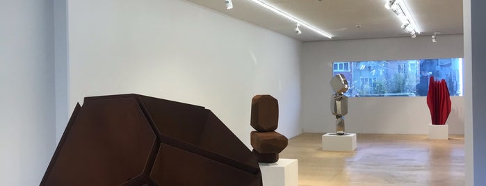 Pilevneli Gallery is one of Aytek : понравившиеся места.