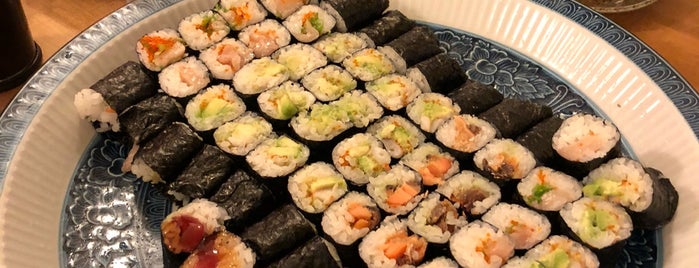 Okina Sushi is one of Lugares favoritos de Daisy.