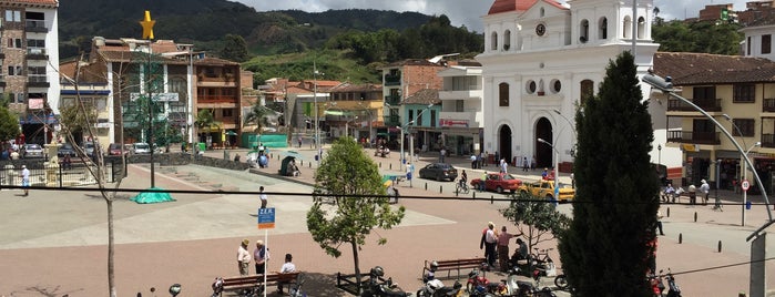 Parque Principal de El Santuario is one of Municipios.