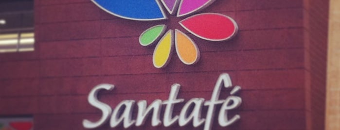 Centro Comercial Santafé is one of Posti che sono piaciuti a Mariana.