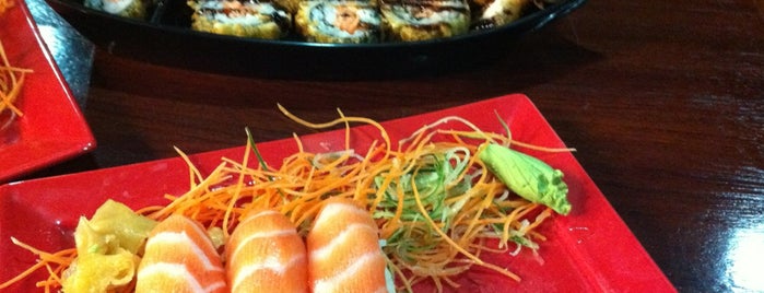 Palato Sushi Bar is one of Japoneses.