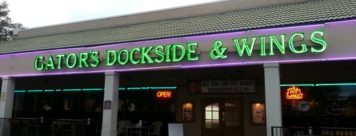 Gator's Dockside is one of Robert’s Liked Places.