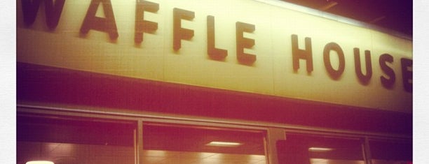 Waffle House is one of jess : понравившиеся места.