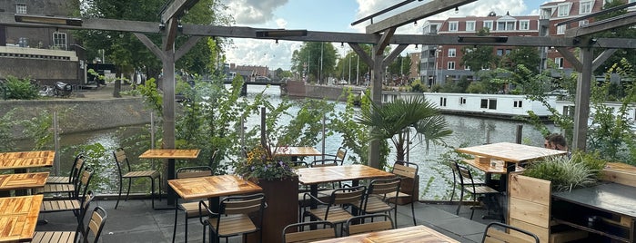 Bar Restaurant De Kop van Oost is one of Hiske Versprille.