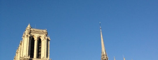 Le Grenier de Notre-Dame is one of France.