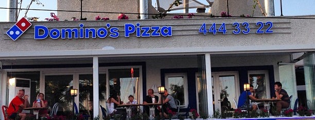 Domino's Pizza is one of Locais curtidos por Aydoğan.