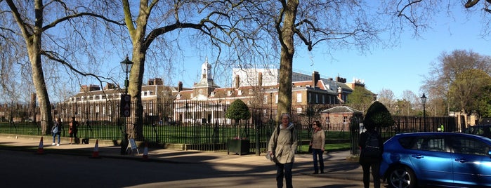 Palácio de Kensington is one of London.