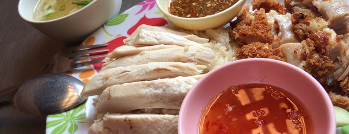 Sor-Hathai Seafood is one of Bangkok.