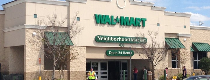 Walmart Neighborhood Market is one of Locais curtidos por Aristides.