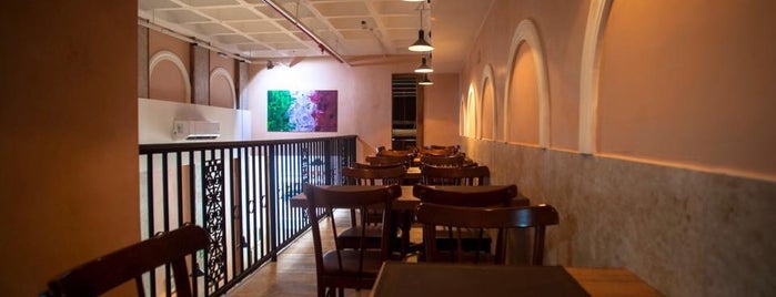 Piccolo Emporium is one of Cafés.