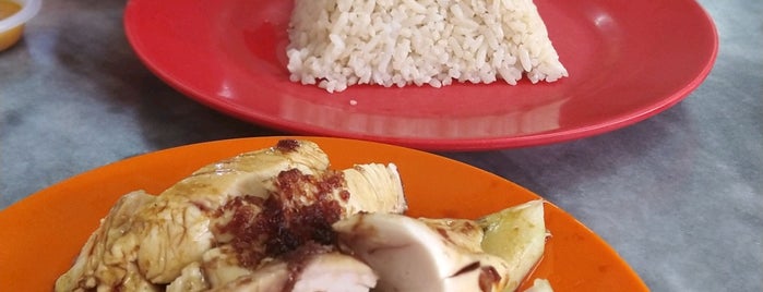 Ho Kee Hainanese Chicken Rice 何记(文昌)正宗海南鸡饭 is one of Sabah Food.