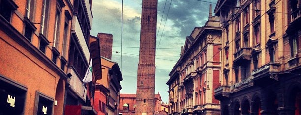 Bologna is one of Orte, die Mirca gefallen.