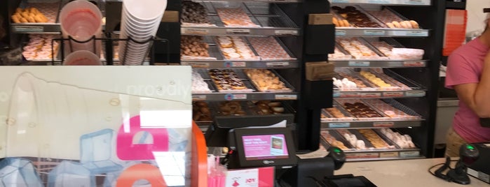 Dunkin' / Baskin-Robbins is one of Check Ins.