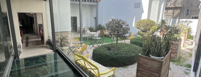Lokal Hotel is one of קפריסין.