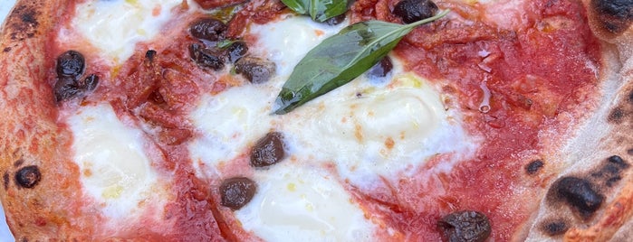 La Piola Pizza is one of Best Restaurants of Brussels.