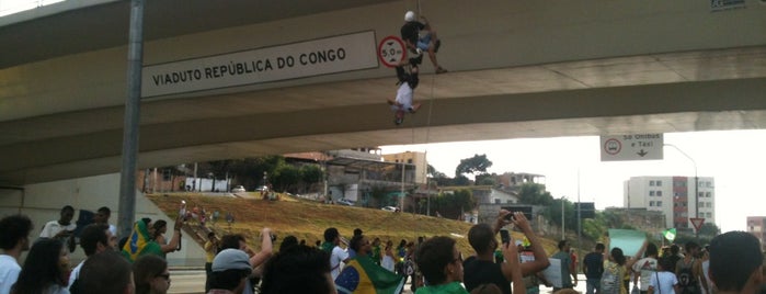 Viaduto República do Congo is one of Checkins.