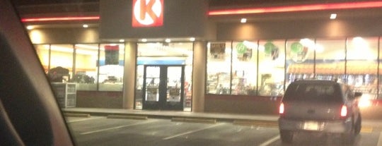 Circle K is one of La-Ticaさんのお気に入りスポット.