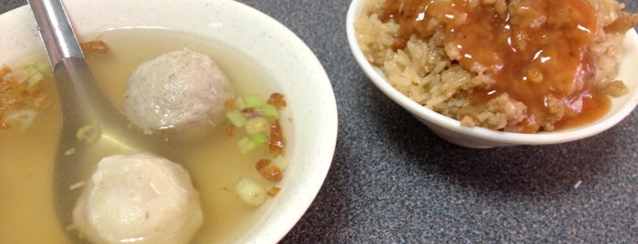 何氏車庫油飯 is one of 早安晨之美 / Breakfasts.