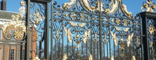 Kensington Palace is one of London.