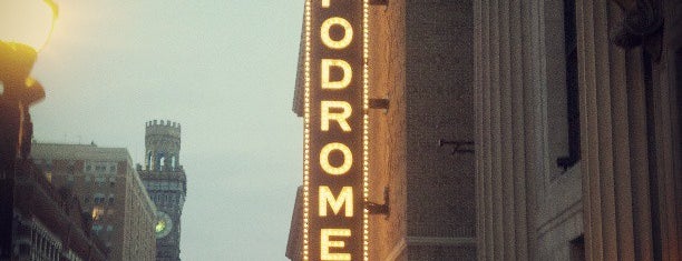 The Hippodrome Theatre at the France-Merrick Performing Arts Center is one of Posti che sono piaciuti a Alex.