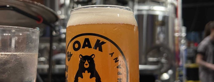 Ike And Oak Brewing is one of Chicago area breweries.
