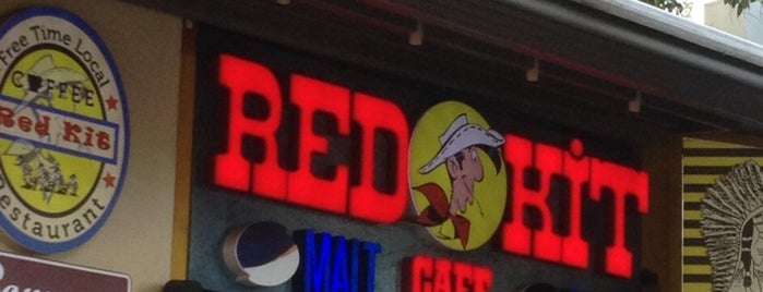 Red Kit Cafe & Bar is one of İstanbul Yeme&İçme Rehberi - 5.