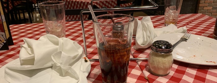 Grimaldi's Pizzeria is one of Restaurants Without Wrapped Straws.