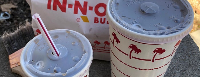 In-N-Out Burger is one of Angelo : понравившиеся места.