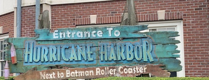 Hurricane Harbor is one of Favorite Arts & Entertainment.