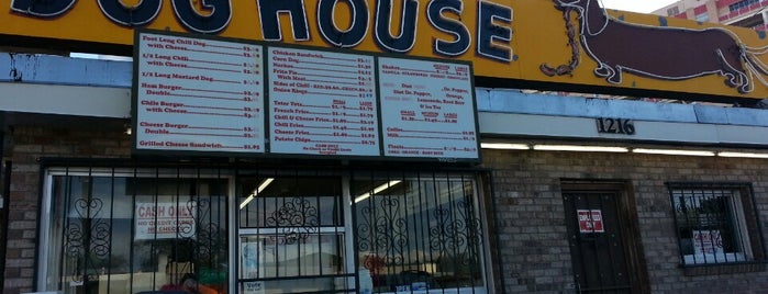 Dog House Drive In is one of Breaking Bad.