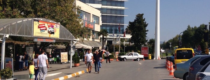 Özdilek Bursa AVM is one of Bursa'daki Alışveriş Merkezleri.