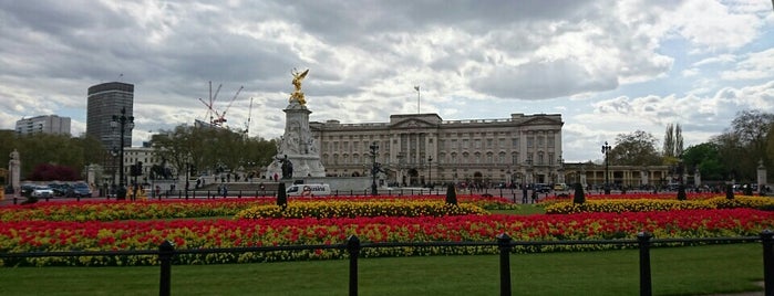 Buckingham Palace is one of London 2016.